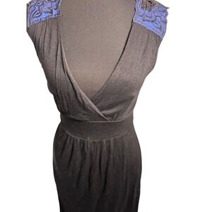 2b bebe Womens Black Jersey Mini Dress Blue Lace Back Applique V-Neck XS